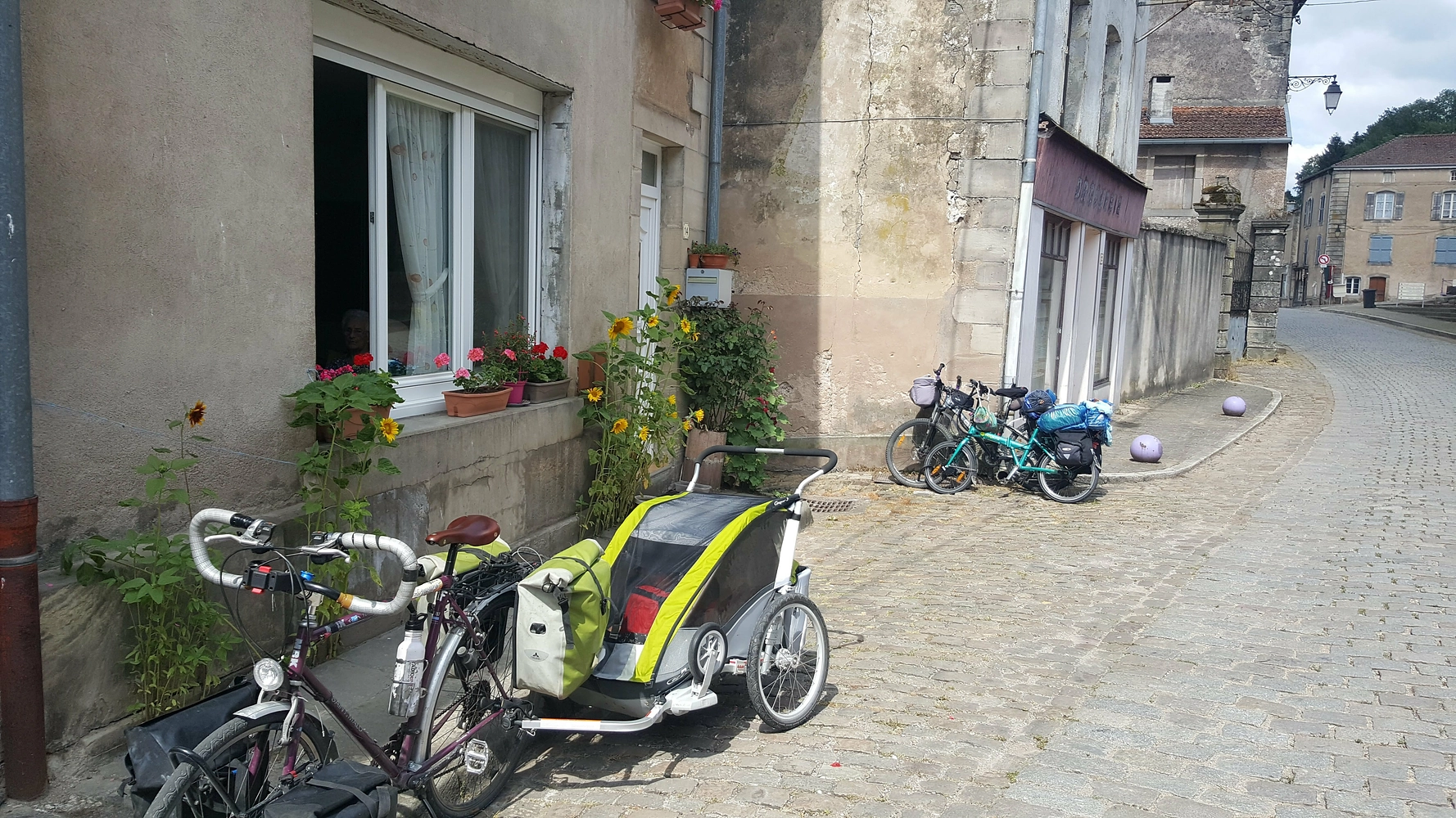 Image média: Pour des rues fleuries par les riverains