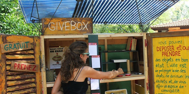 Image média: Boîtes à dons (Givebox)